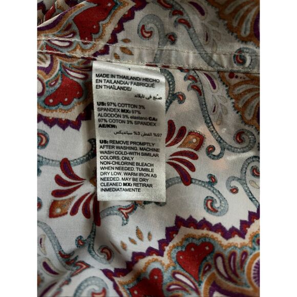 Chico’s No-Iron Cream/Red Abstract Medallion 3/4 Sleeve Blouse - Picture 6 of 6